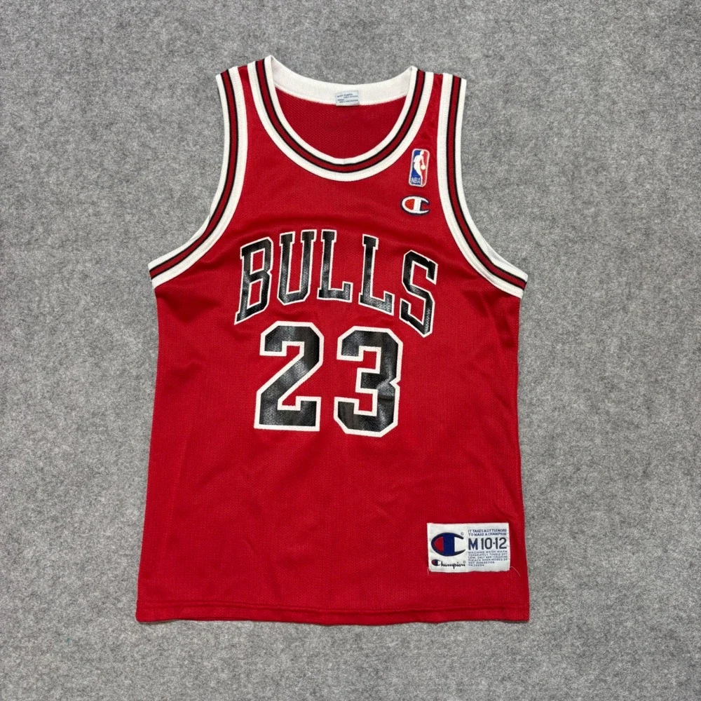 Champion Chicago Bulls Michael Jordan 23 Jersey Kids Medium 10-12 Red NBA Vtg